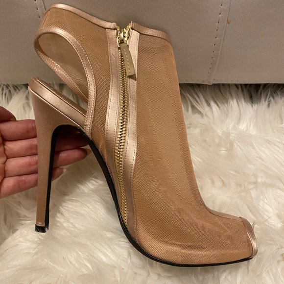 Giambattista Valli Nude Pink Mesh Style Peep Zip Booties SZ 38 - Picture 8 of 11